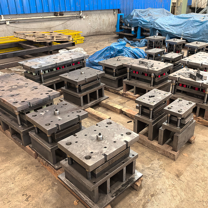 Rack Upright Roll Forming Machine