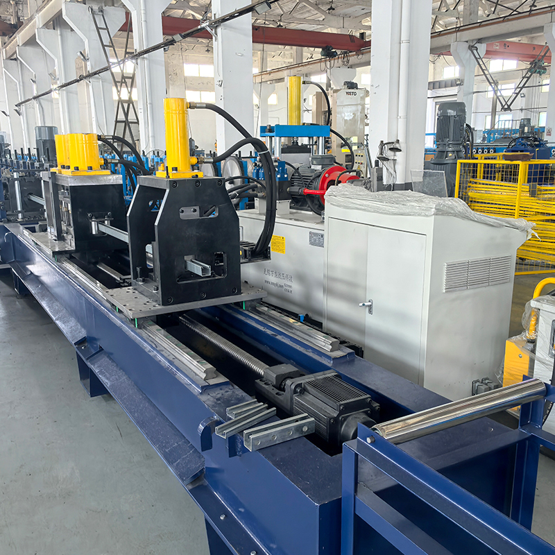 Hydraulic follow-punch and follow-cut photovoltaic bracket Roll Forming Machine