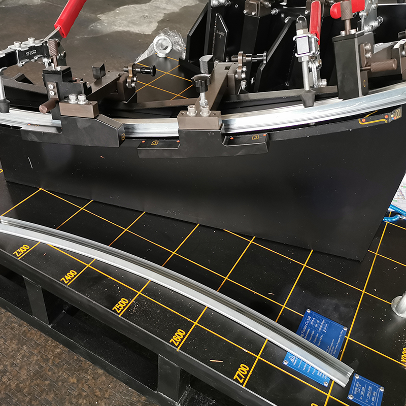 BMW Window Frame Roll Forming Machine