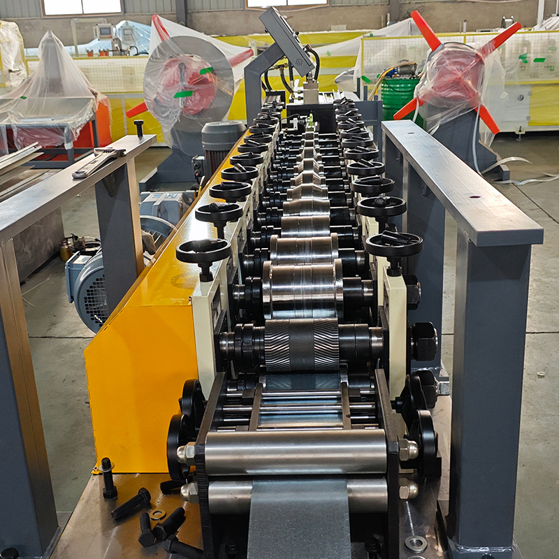 Hat-shaped light steel keel Roll Forming Machine